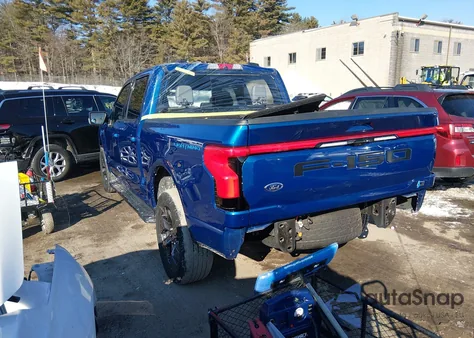 2022 Ford F-150 Lightning Lariat из США, поврежденный, VIN 1FTVW1EV3NWG14219